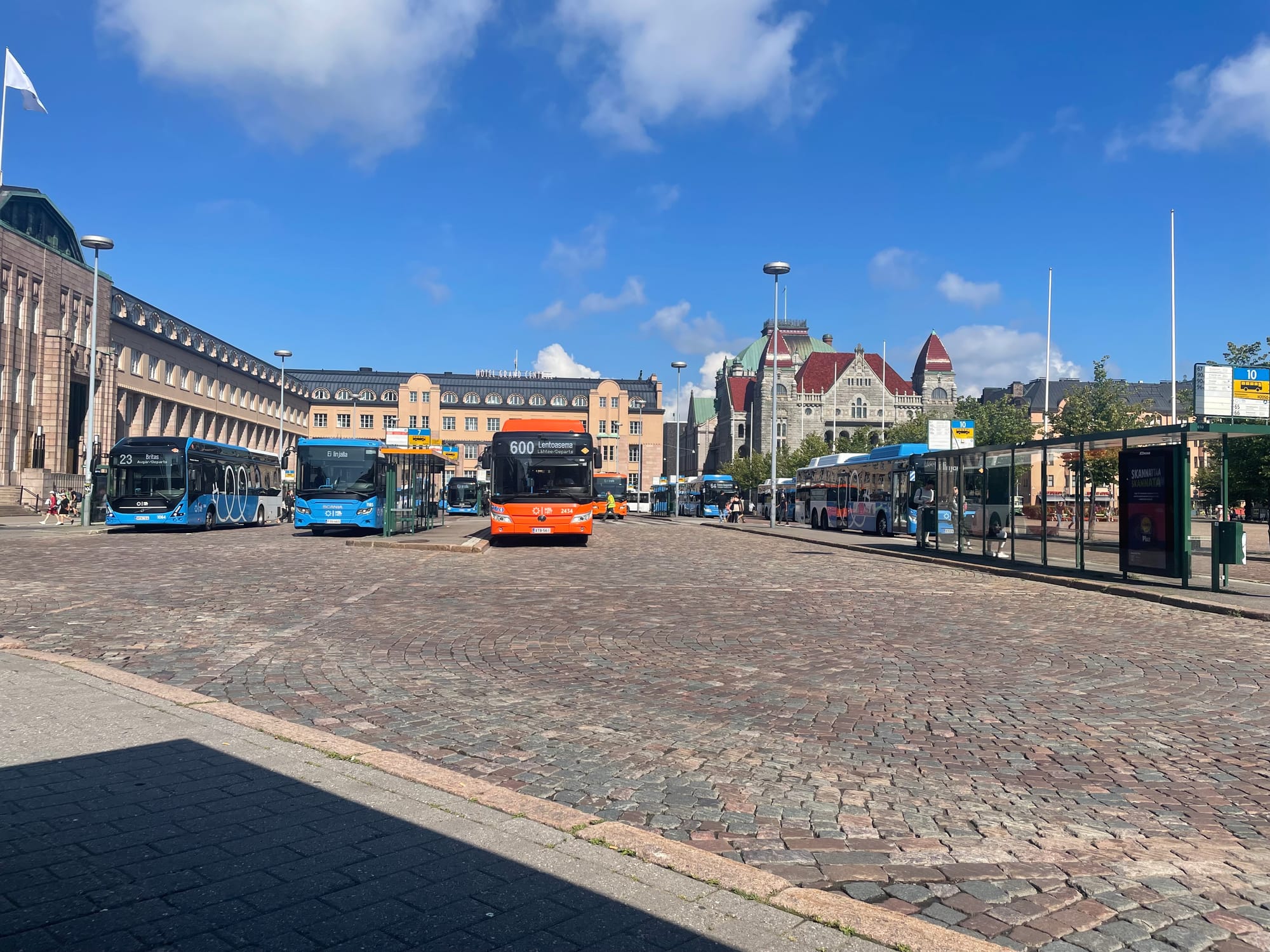 Nachtfähre und leere Akkus